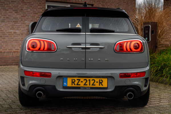 MINI Clubman 2.0 Cooper S 192 PK Aut. Moonwalk Grey Full LED Stoelverwarming 17''