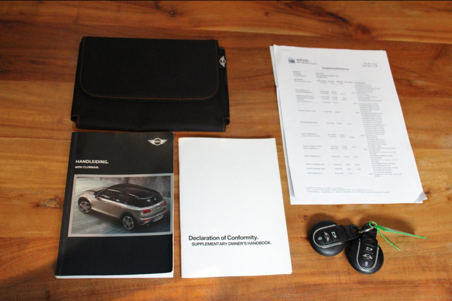 MINI Clubman 2.0 Cooper S 192 PK Aut. Moonwalk Grey Full LED Stoelverwarming 17''