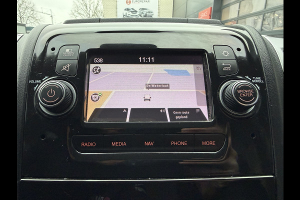 Fiat Ducato 140pk L2H2 (Trekhaak - Camera - Navigatie - Automatische Airco - Houten vloer + Zijwand panelen)