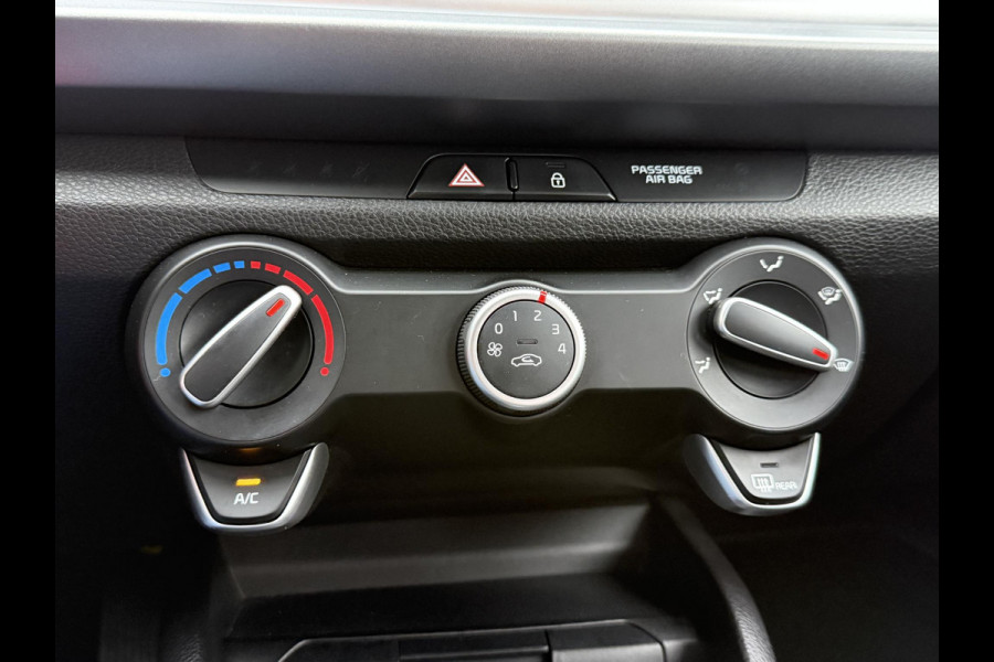 Kia Rio 1.0 TGDI ComfortPlusLine Navigator 2e Eigenaar,Navi,Camera,Airco,Cruise,PDC,Android/Apple Auto,Dealer Onderhouden,N.A.P,APK tot 05-2026
