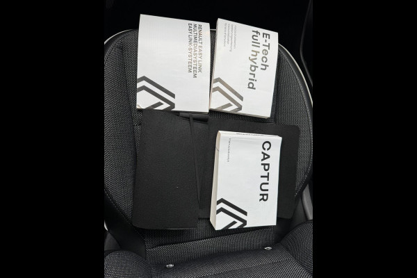 Renault Captur 1.6 E-Tech Full Hybrid 145 techno Groot navi / Virtual cockpit / Camera / P-sensoren V&A