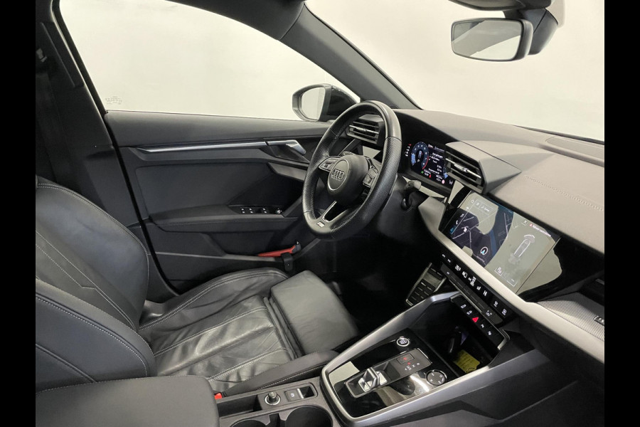 Audi A3 Sportback 30 TFSI S edition Navigatie Apple Carplay / Android Auto Adaptive Cruise Control Parkeersensoren Full Led Virtual Cockpit Climate Control