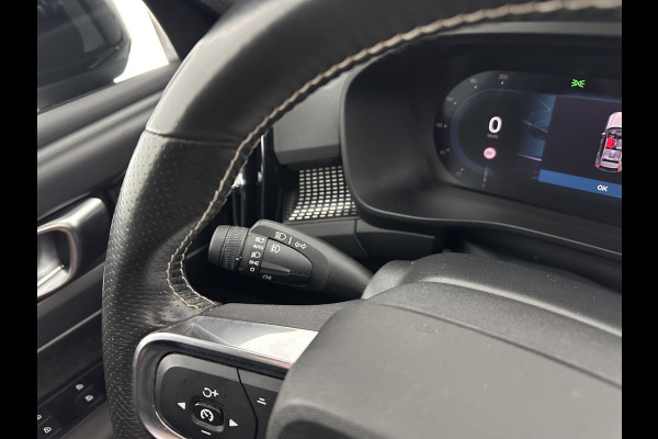Volvo XC40 Recharge P8 AWD R-Design [ 3-Fase ] {SOH-90%} (INCL.BTW) Aut. *PANO | LEATHER-ALCANTARA | ADAPTIVE-CRUISE | DIGI-COCKPIT | FULL-LED | HARMAN/KARDON | TOP-VIEW | NAVI-FULLMAP | ECC | PDC | KEYLESS | HEATED-SPORTSEATS | TOWBAR | 20''ALU*
