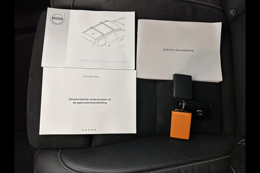 Volvo XC40 Recharge P8 AWD R-Design [ 3-Fase ] {SOH-90%} (INCL.BTW) Aut. *PANO | LEATHER-ALCANTARA | ADAPTIVE-CRUISE | DIGI-COCKPIT | FULL-LED | HARMAN/KARDON | TOP-VIEW | NAVI-FULLMAP | ECC | PDC | KEYLESS | HEATED-SPORTSEATS | TOWBAR | 20''ALU*