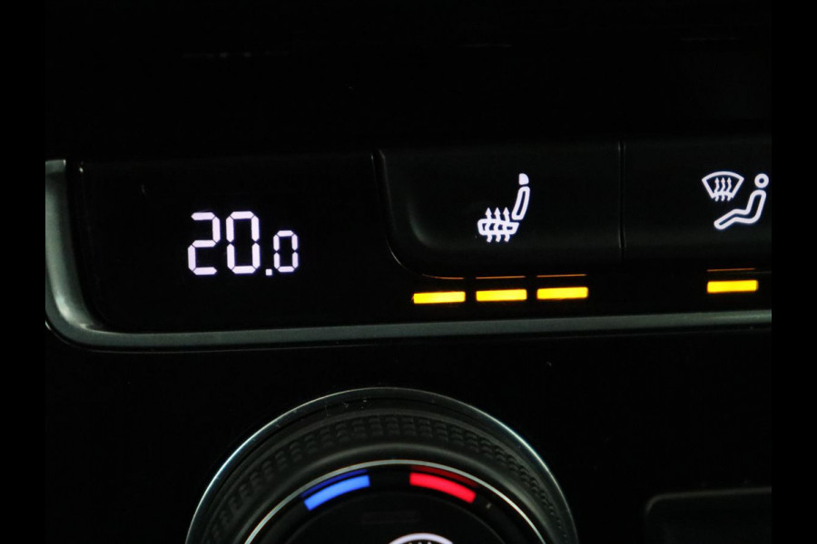 Volkswagen Golf 1.0 TSI Comfortline | Automaat | Stoelverwarming | Navigatie | Parkeerhulp | Adaptive cruise | Bluetooth | Climate control