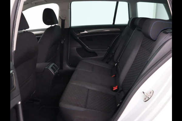 Volkswagen Golf 1.0 TSI Comfortline | Automaat | Stoelverwarming | Navigatie | Parkeerhulp | Adaptive cruise | Bluetooth | Climate control