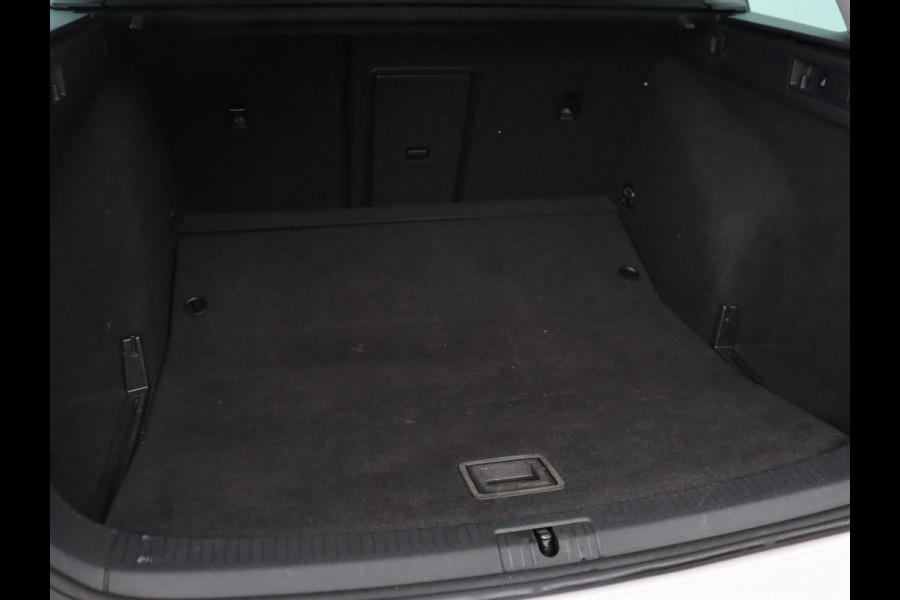 Volkswagen Golf 1.0 TSI Comfortline | Automaat | Stoelverwarming | Navigatie | Parkeerhulp | Adaptive cruise | Bluetooth | Climate control