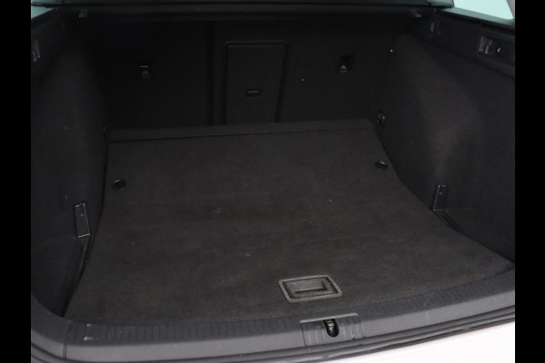 Volkswagen Golf 1.0 TSI Comfortline | Automaat | Stoelverwarming | Navigatie | Parkeerhulp | Adaptive cruise | Bluetooth | Climate control