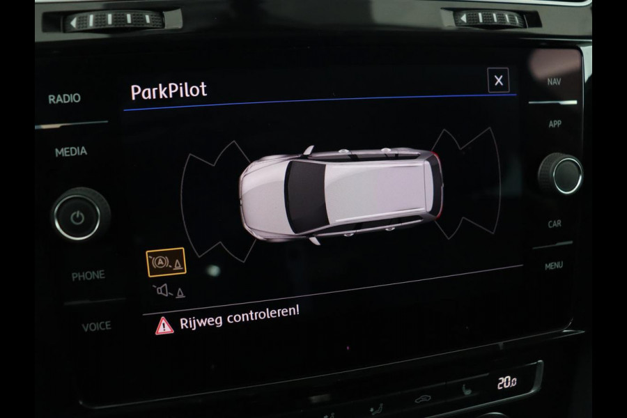 Volkswagen Golf 1.0 TSI Comfortline | Automaat | Stoelverwarming | Navigatie | Parkeerhulp | Adaptive cruise | Bluetooth | Climate control