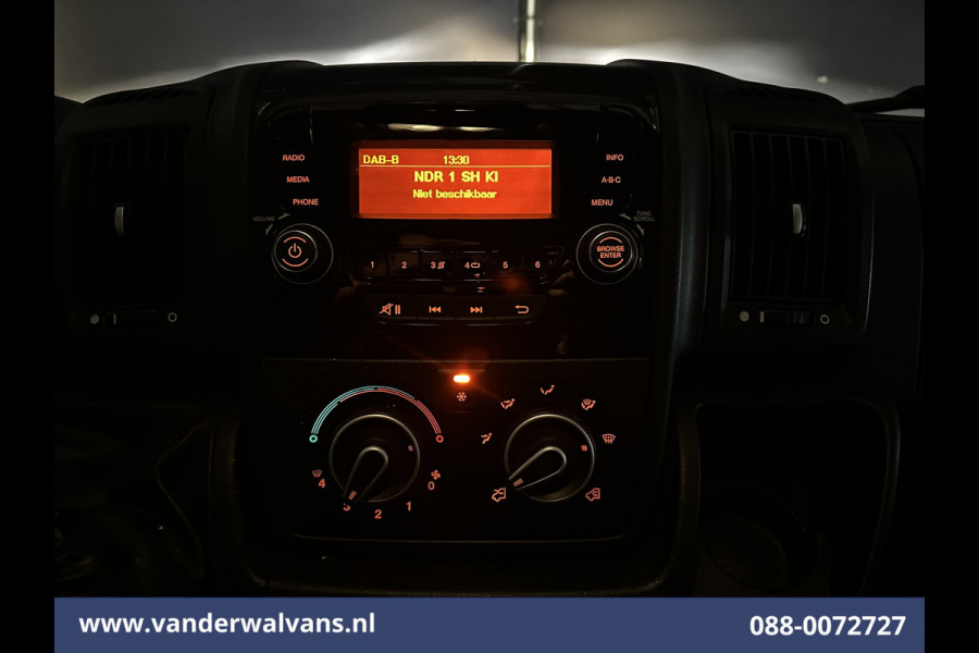 Citroën Jumper 2.2 BlueHDi 141pk Bakwagen Laadklep Euro6 Airco | 1115kg laadvermogen | Cruisecontrol Bijrijdersbank.
