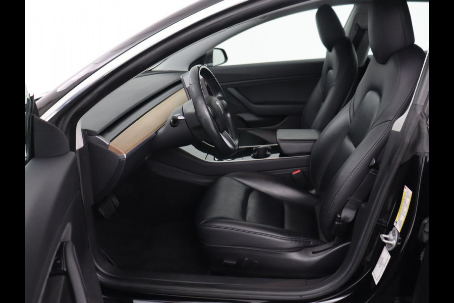 Tesla Model 3 Long Range AWD 75kWh | Panoramadak | Autopilot | Leder | Stoelverwarming | Full LED | Navigatie | Keyless | 18'' | Camera