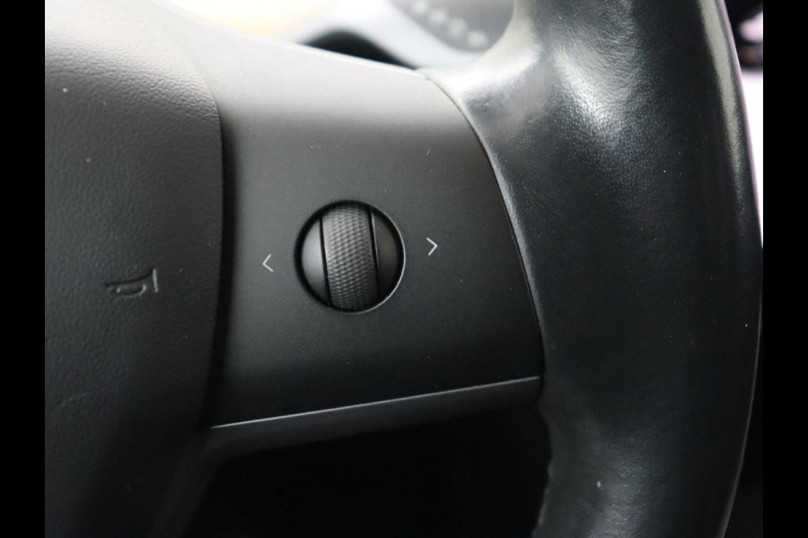 Tesla Model 3 Long Range AWD 75kWh | Panoramadak | Autopilot | Leder | Stoelverwarming | Full LED | Navigatie | Keyless | 18'' | Camera