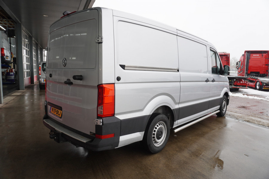 Volkswagen Crafter 35 2.0 TDI 177 PK L3H2 Automaat nr. V002 | Airco | Cruise | 2x geveerde stoel | Apple CP-Android auto