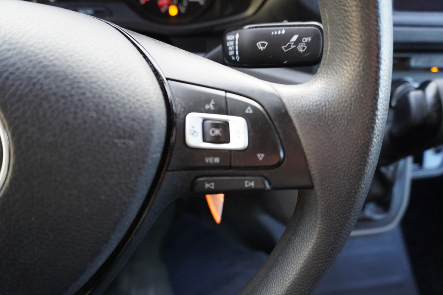 Volkswagen Crafter 35 2.0 TDI 177 PK L3H2 Automaat nr. V002 | Airco | Cruise | 2x geveerde stoel | Apple CP-Android auto