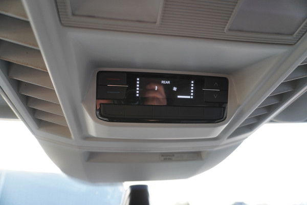 Volkswagen Crafter 35 2.0 TDI 177 PK L3H2 Automaat nr. V002 | Airco | Cruise | 2x geveerde stoel | Apple CP-Android auto