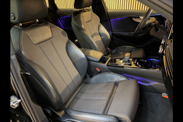 Audi A4 Limousine 35 TFSI S Line. Facelift - Carplay - Sfeer