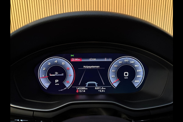 Audi A4 Limousine 35 TFSI S Line. Facelift - Carplay - Sfeer