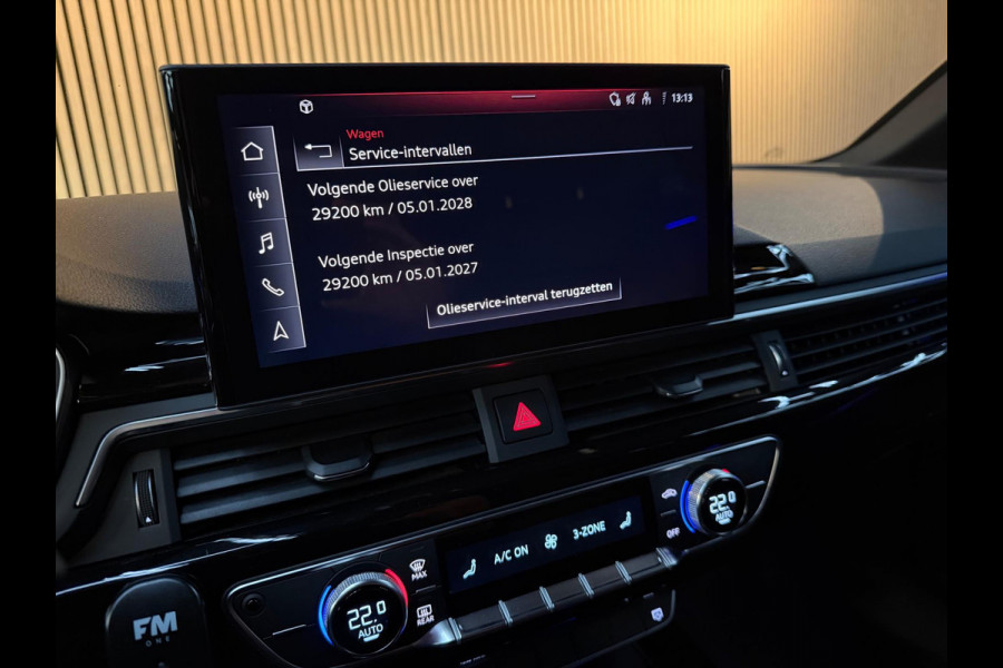 Audi A4 Limousine 35 TFSI S Line. Facelift - Carplay - Sfeer
