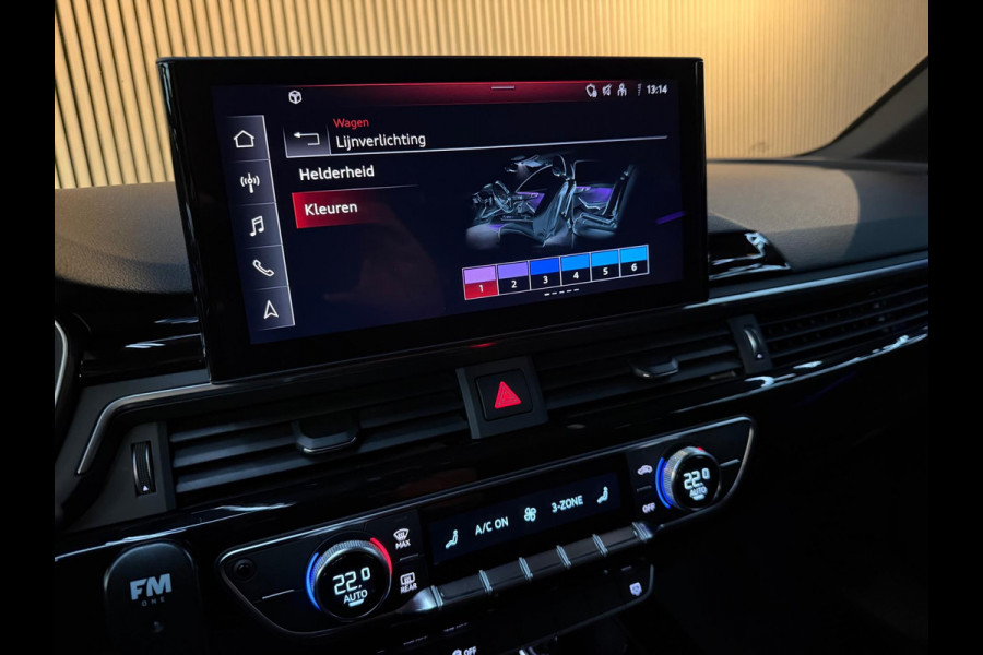 Audi A4 Limousine 35 TFSI S Line. Facelift - Carplay - Sfeer