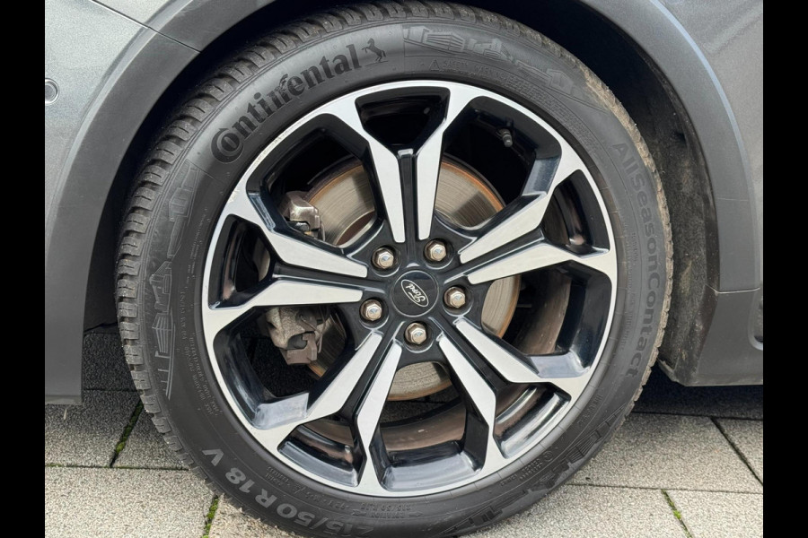 Ford Focus 1.0 EcoBoost Titanium X - Automaat I Navigatie I Airco I Sport pakket I LED I PDC I Dealer onderhouden