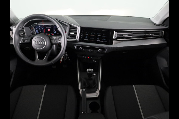 Audi A1 Sportback Advanced edition 25 TFSI 95 pk | Parkeerhulp plus | Automatische airco | Apple carplay | Dak in contrast kleur |