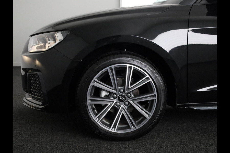 Audi A1 Sportback Advanced edition 25 TFSI 95 pk | Parkeerhulp plus | Automatische airco | Apple carplay | Dak in contrast kleur |