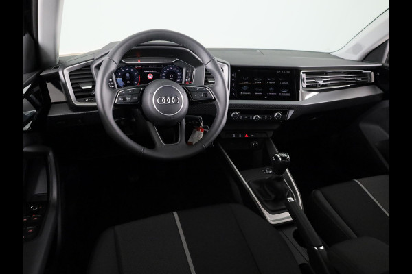 Audi A1 Sportback Advanced edition 25 TFSI 95 pk | Parkeerhulp plus | Automatische airco | Apple carplay | Dak in contrast kleur |