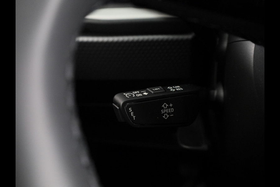 Audi A1 Sportback Advanced edition 25 TFSI 95 pk | Parkeerhulp plus | Automatische airco | Apple carplay | Dak in contrast kleur |