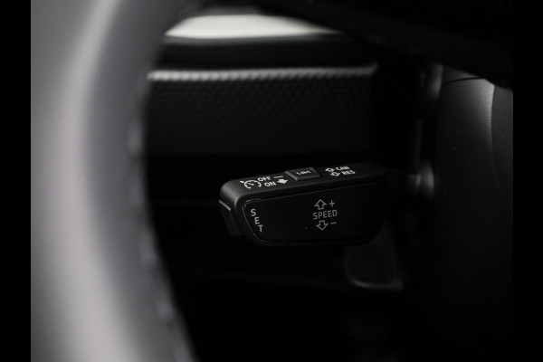 Audi A1 Sportback Advanced edition 25 TFSI 95 pk | Parkeerhulp plus | Automatische airco | Apple carplay | Dak in contrast kleur |
