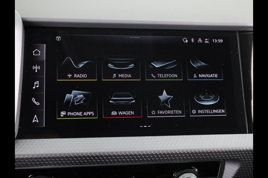 Audi A1 Sportback Advanced edition 25 TFSI 95 pk | Parkeerhulp plus | Automatische airco | Apple carplay | Dak in contrast kleur |