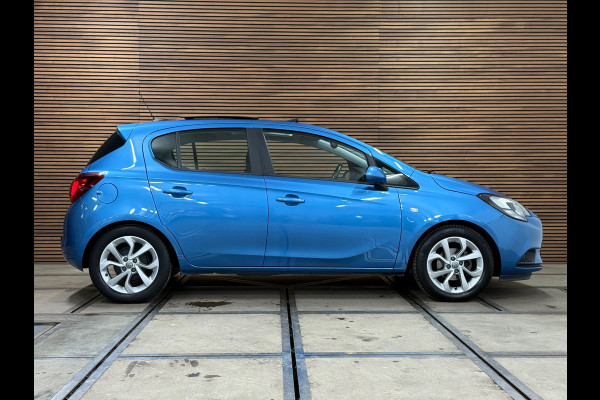 Opel Corsa 1.4 Online Edition 5 deurs | Airco | Schuif-/Kanteldak | Navigatie | Trekhaak | Cruise Control | Sportstoelen
