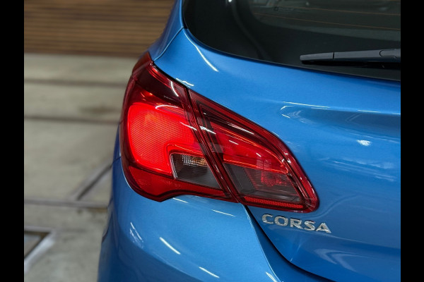 Opel Corsa 1.4 Online Edition 5 deurs | Airco | Schuif-/Kanteldak | Navigatie | Trekhaak | Cruise Control | Sportstoelen