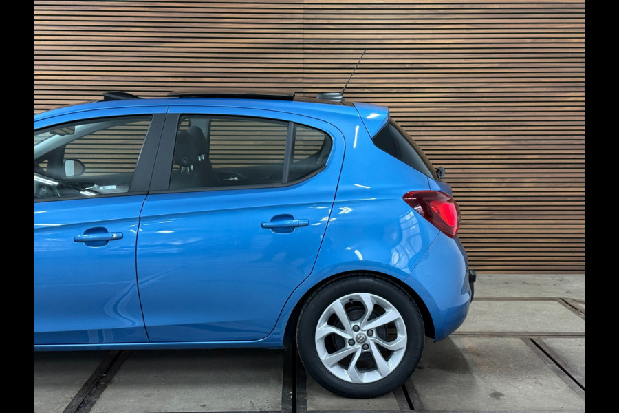 Opel Corsa 1.4 Online Edition 5 deurs | Airco | Schuif-/Kanteldak | Navigatie | Trekhaak | Cruise Control | Sportstoelen