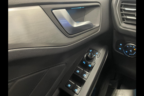 Ford FOCUS Wagon 1.0 EcoBoost Hybrid Titanium Rijklaar incl 12 mnd BOVAG garantie! Airco ECC Navi Carplay PDC VA+ Camera Full LED DAB+ Lichtmetalen velgen