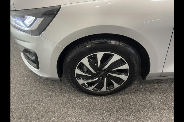 Ford FOCUS Wagon 1.0 EcoBoost Hybrid Titanium Rijklaar incl 12 mnd BOVAG garantie! Airco ECC Navi Carplay PDC VA+ Camera Full LED DAB+ Lichtmetalen velgen