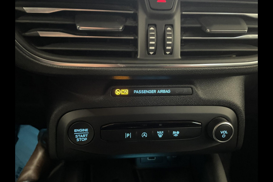 Ford FOCUS Wagon 1.0 EcoBoost Hybrid Titanium Rijklaar incl 12 mnd BOVAG garantie! Airco ECC Navi Carplay PDC VA+ Camera Full LED DAB+ Lichtmetalen velgen