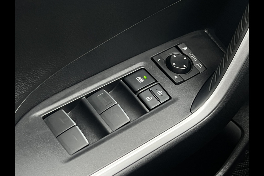 Toyota RAV4 2.5 Plug-in Hybrid AWD Bi-Tone | Navi | LED | Camera | CarPlay | ACC | HUD | 19 inch