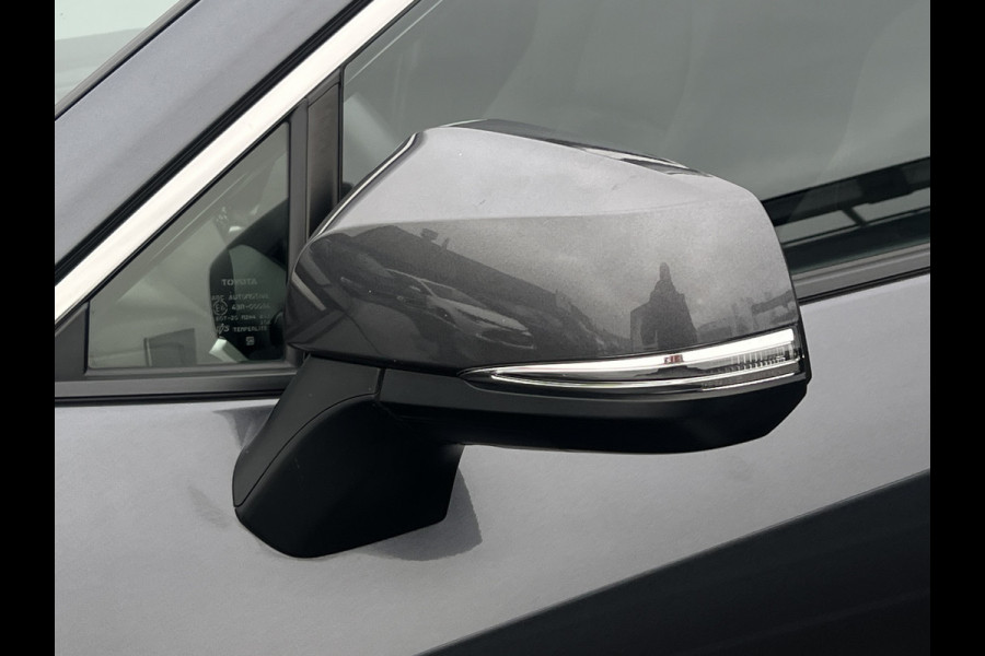 Toyota RAV4 2.5 Plug-in Hybrid AWD Bi-Tone | Navi | LED | Camera | CarPlay | ACC | HUD | 19 inch