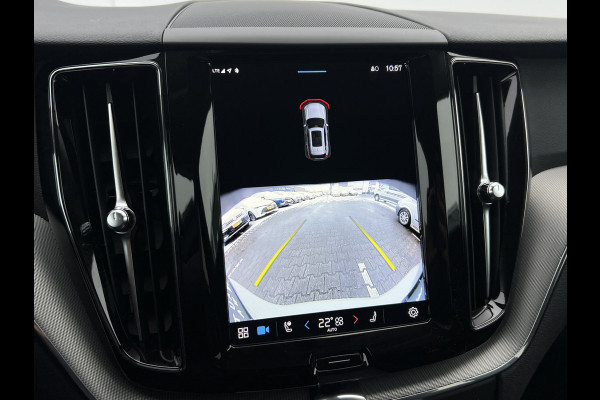 Volvo XC60 B4 Plus Dark | Trekhaak | Navi | Camera | Memory