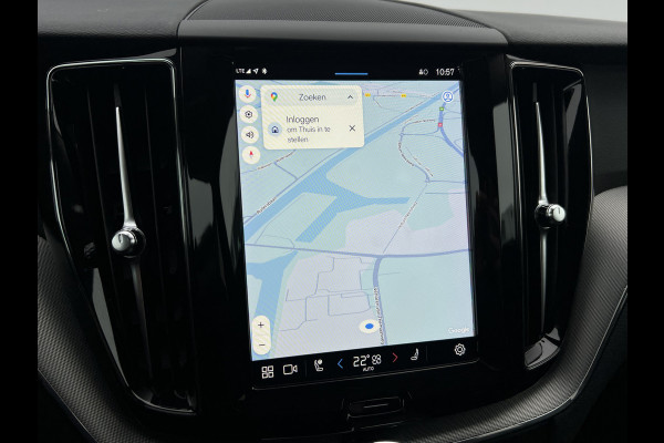 Volvo XC60 B4 Plus Dark | Trekhaak | Navi | Camera | Memory