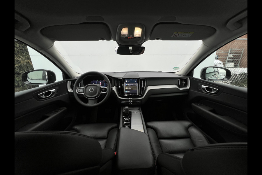 Volvo XC60 B4 Plus Dark | Trekhaak | Navi | Camera | Memory