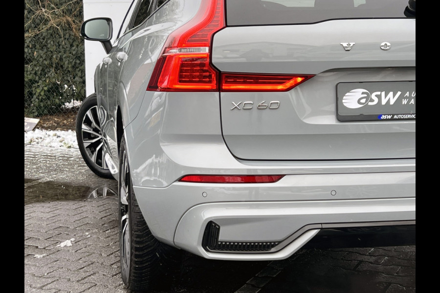 Volvo XC60 B4 Plus Dark | Trekhaak | Navi | Camera | Memory