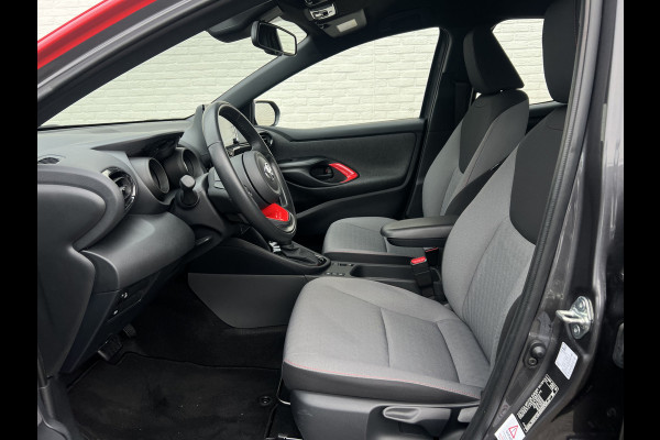 Toyota Yaris 1.5 Hybrid Dynamic | ACC | Dodehoek | LED | Carplay | Camera | PDC