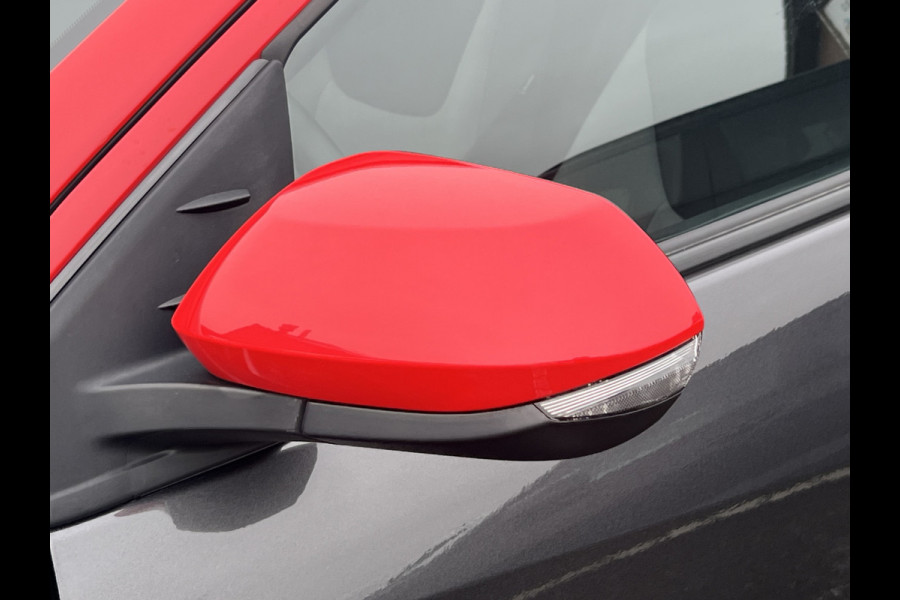 Toyota Yaris 1.5 Hybrid Dynamic | ACC | Dodehoek | LED | Carplay | Camera | PDC