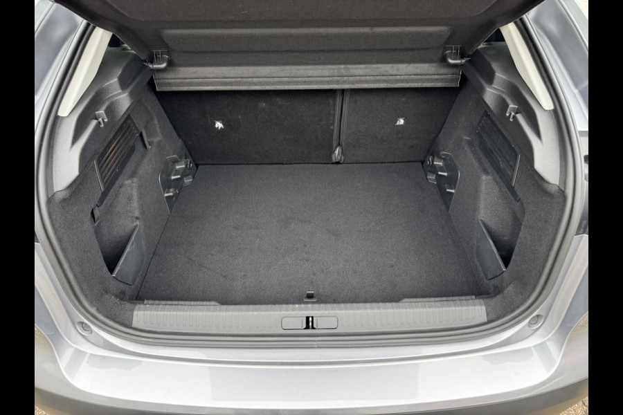 Citroën C4 1.2 Puretech Feel Edition Head-Up display Cruise control Cliomate control Keyless entry/start Navi Apple / Android