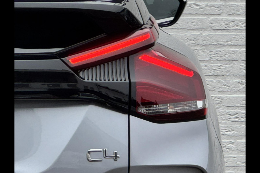 Citroën C4 1.2 Puretech Feel Edition Head-Up display Cruise control Cliomate control Keyless entry/start Navi Apple / Android