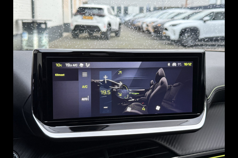 Peugeot 208 1.2 Hybrid 145 e-DCS6 GT | CarPlay | ACC | LED | Camera | DAB+ | 17 inch