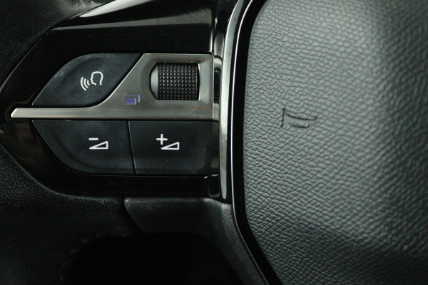 Peugeot 208 1.2 PureTech Blue Lease Active (NAVIGATIE, CRUISE CONTROL, LANE-ASSIST, PARKEERSENSOREN, BLUETOOTH, AIRCO)