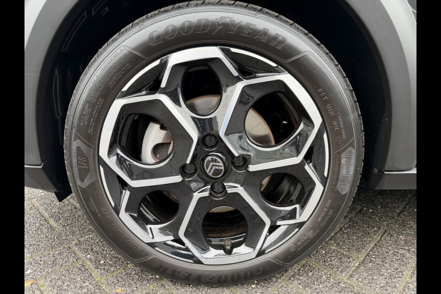 Citroën C3 100pk Max (Camera - Automatische Airco - Navigatie - Apple Carplay - 17" - LED - Parkeersensoren)