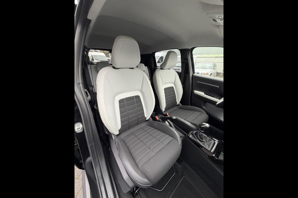 Citroën C3 100pk Max (Camera - Automatische Airco - Navigatie - Apple Carplay - 17" - LED - Parkeersensoren)